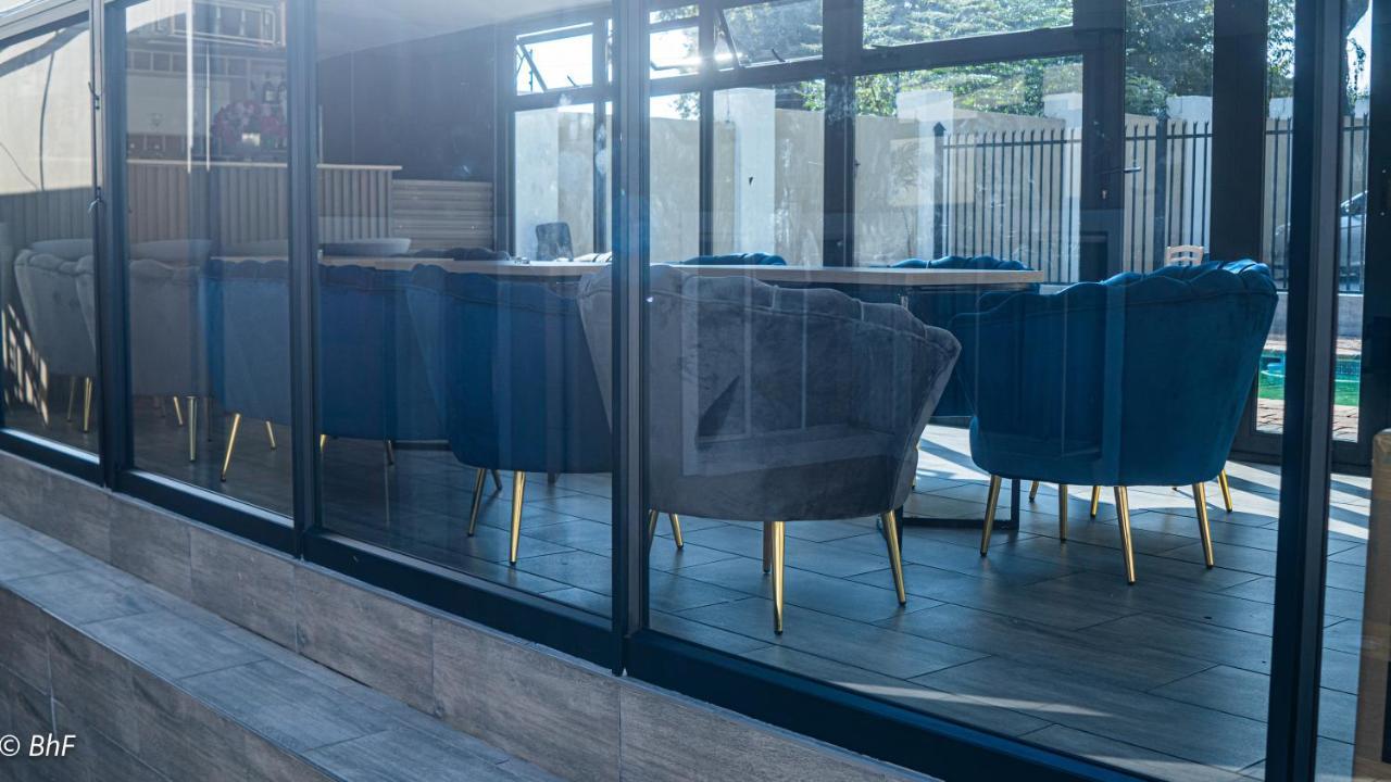 Henry George Guest House Pretoria-Noord Εξωτερικό φωτογραφία