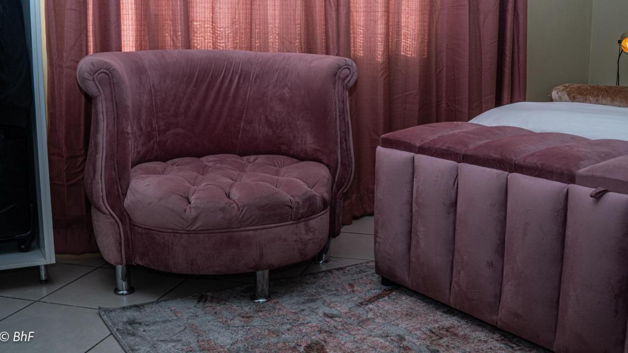Henry George Guest House Pretoria-Noord Εξωτερικό φωτογραφία