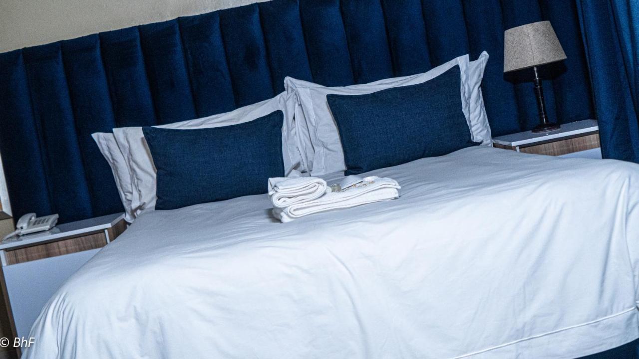 Henry George Guest House Pretoria-Noord Εξωτερικό φωτογραφία