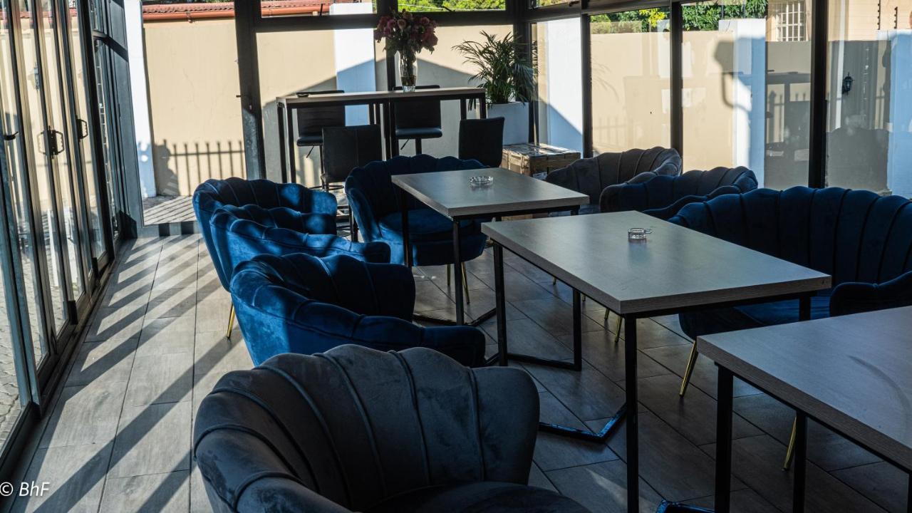 Henry George Guest House Pretoria-Noord Εξωτερικό φωτογραφία