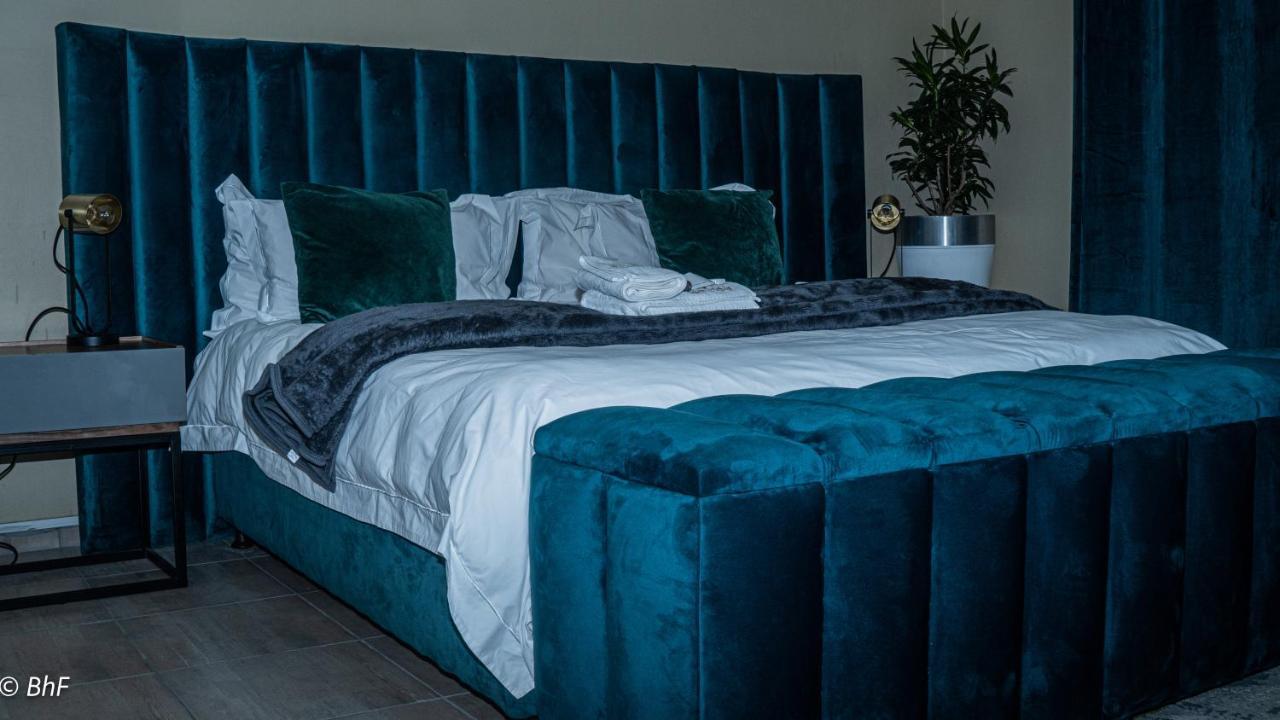 Henry George Guest House Pretoria-Noord Εξωτερικό φωτογραφία