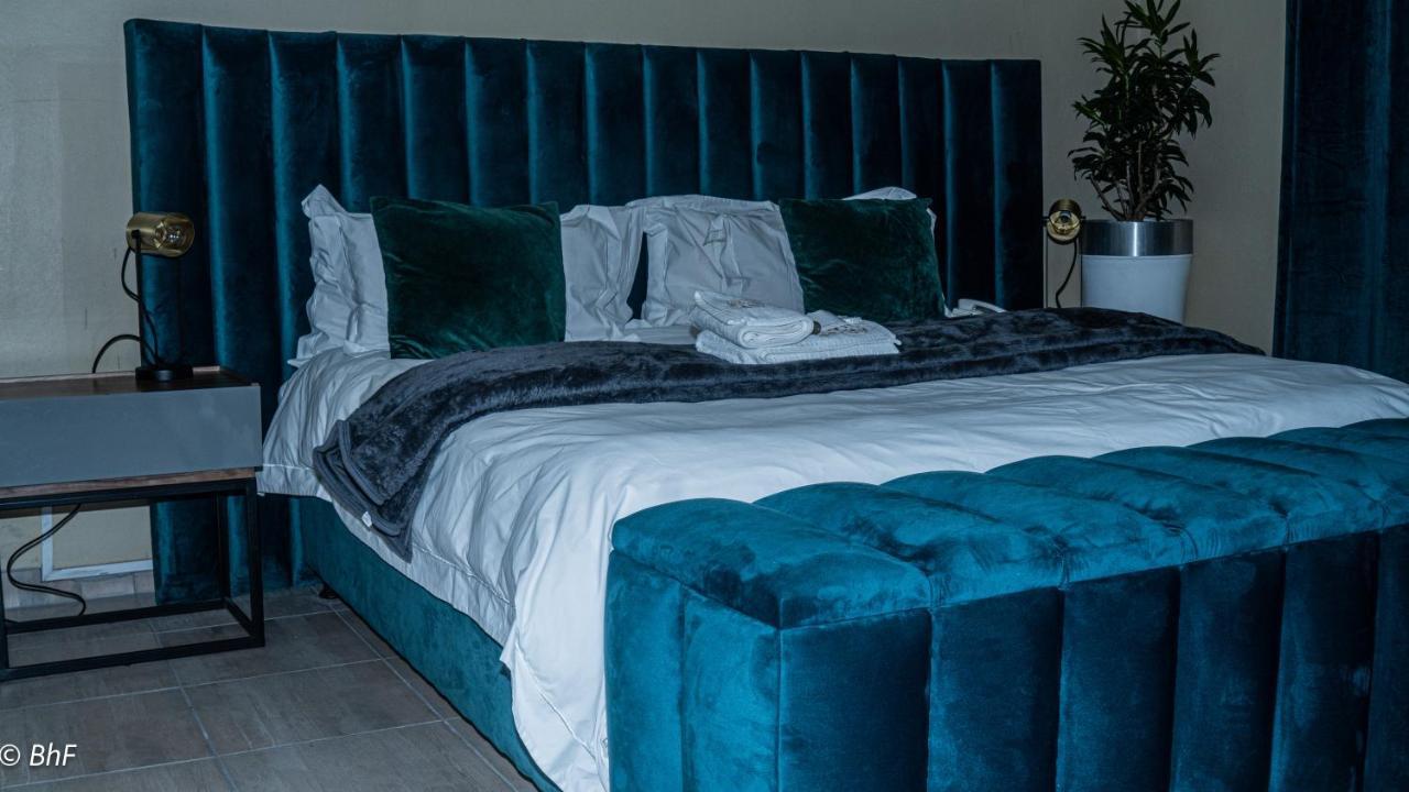 Henry George Guest House Pretoria-Noord Εξωτερικό φωτογραφία